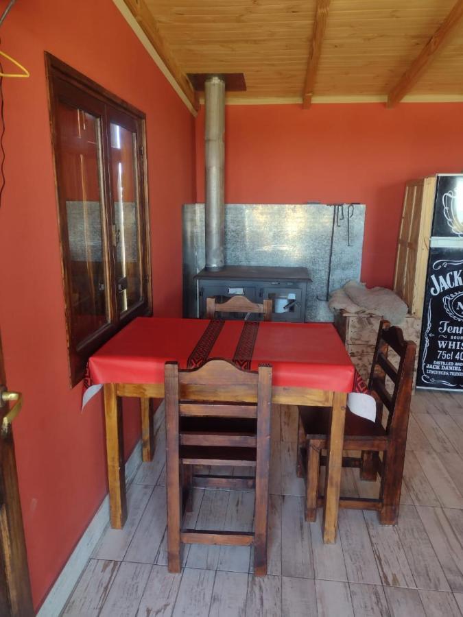 Para Dante Gobernador Gregores Bagian luar foto